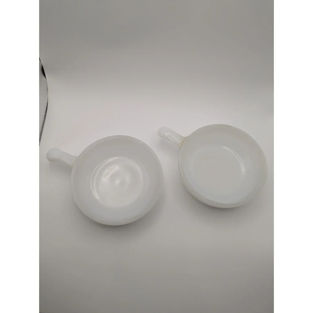 2 Vintage White‎ Milk Glass Scoop Soup Bowls with Handles Stackable Glasbake